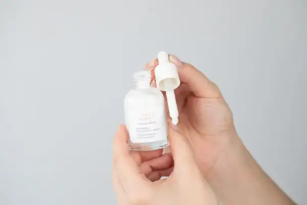 Eeny meeny serum: Recenzja eksperta. Skład, efekty, czy warto?
